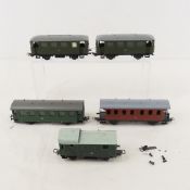 5 Vintage PIKO Brand Train Cars, Germany HO Scale