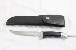 Buck Fixed Blade Knife #105 in Original Sheath