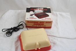 Spe-De-Wee-Ne Hot Dog Cooker with Box Works