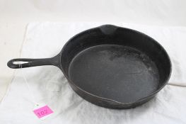 Griswold #8 Cast Iron Skillet