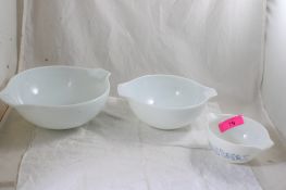 3 Pyrex Mixing/Nesting Bowls Cinderella Colonial