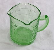 Kellogg's Uranium Glass 1 Cup 3 Spout Measuring