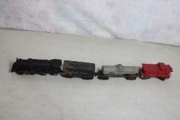 Lionel O Gauge Locomotive, Tender, Caboose, Tanker