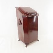Metal Ash Can with Hinged Lid