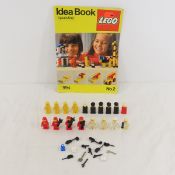 Vintage Lego mini figures & accessories