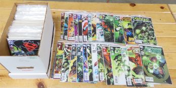 100+ DC Comics, Omac, Batman, Superman, Aquaman