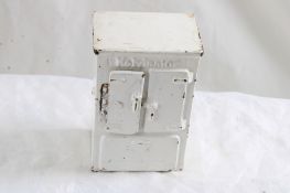 1932 Cast Iron Kelvinator Refrigerator 4