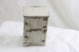 1920's Hubley Cast Iron Alaska Ice Box 5