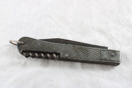 WW2 Serviceman's Pocket Knife