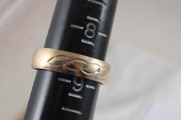 10 Kt Gold Ring 3.8 Grams Size 8