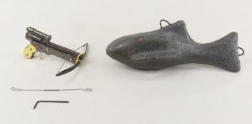 10 Pound Fish Weight & Toothpick Shooter