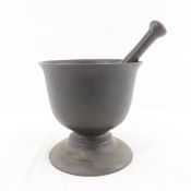 Cast Iron Pedestal Mortar & Pestle 7 x 7