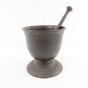 Cast Iron Pedestal Mortar & Pestle 8.25 x 8.25