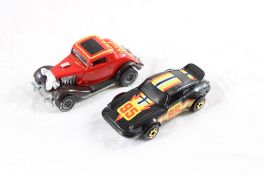 2 Hot Wheels '32 Ford Hot Rod, '82 Porsche Hot One