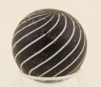 Black Clambroth Marble With White Lines 15/16