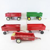 5 Ertl John Deere & International Farm Wagons
