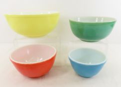 Vintage 4 pc Pyrex Rainbow Mixing Bowl Set