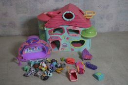 Biggest Littlest Pet Shop with Accessories