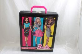 Fashionista Barbie Case w/3 Barbie/Ken Dolls