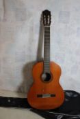 Yamaha CG-100A Acoustic Guitar in Case