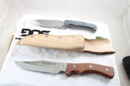 2 Fixed Blade Knives SOG NIP, Sir Lawrence Sheath