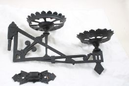 Dual Cast Iron Wall Mount Lantern Swing Arm