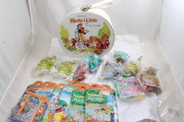 Snow White & 7 Dwarfs Travel Case & Toys