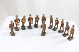 12 Lionel Toy Composition Soldiers