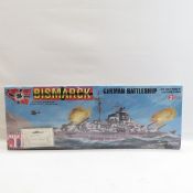 Lindberg Bismark German Battleship w/AUTO