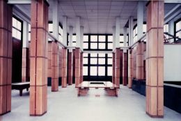 Candida Höfer (1944 Eberswalde – lebt in Köln) R