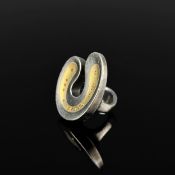 Designer Ring, Spinoly, Sterlingsilber und Feingold (getestet), Gesamtgewicht 34,7g, hufeisenförmig