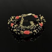 Ausgefallenes Armband mit Koralle, Italien, Silber 925 vergoldet (punziert), Gesamtgewicht 25,12g, 