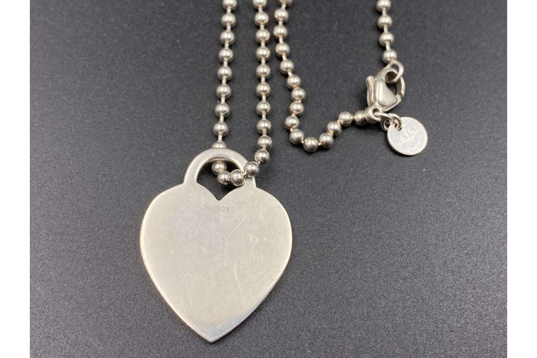 TIFFANY & CO, .925 “RETURN TO TIFFANY”, necklace and charm. - Image 4 of 4