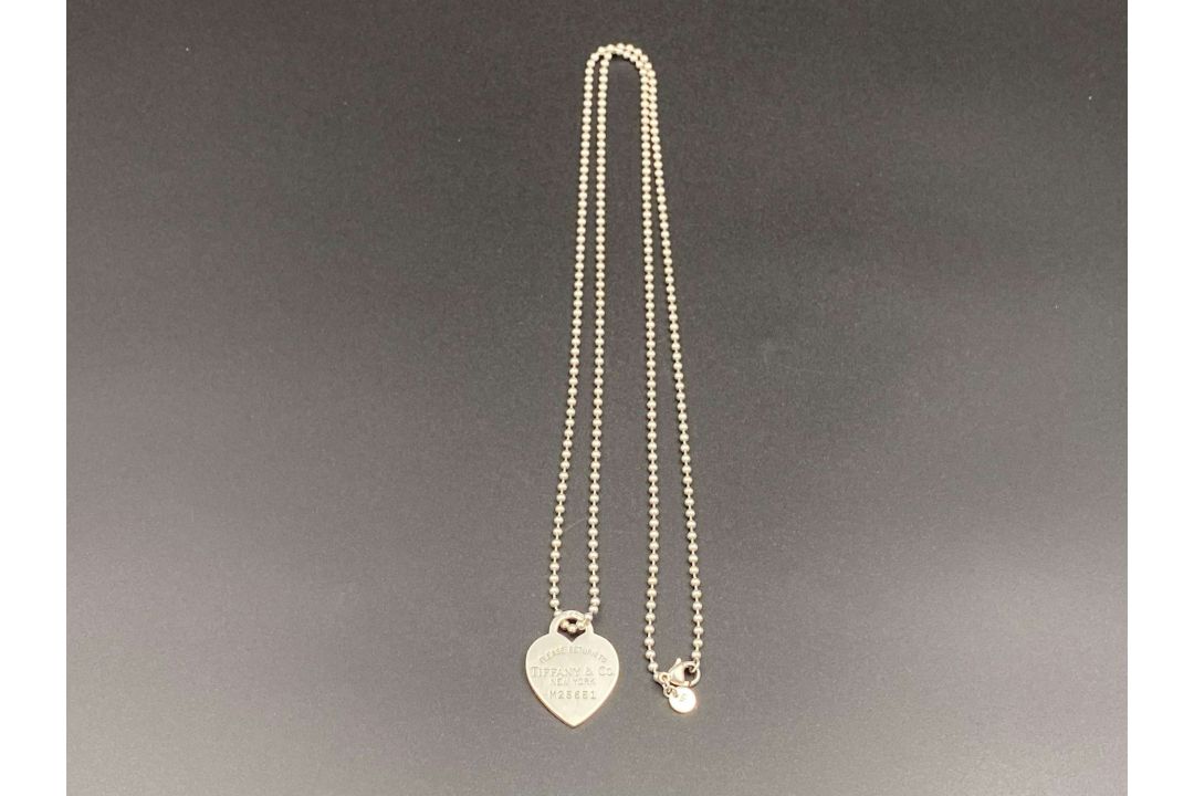 TIFFANY & CO, .925 “RETURN TO TIFFANY”, necklace and charm. - Image 2 of 4
