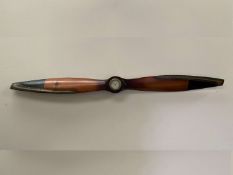 REPRODUCTION MODEL OF A WWI AIRCRAFT PROPELLER,