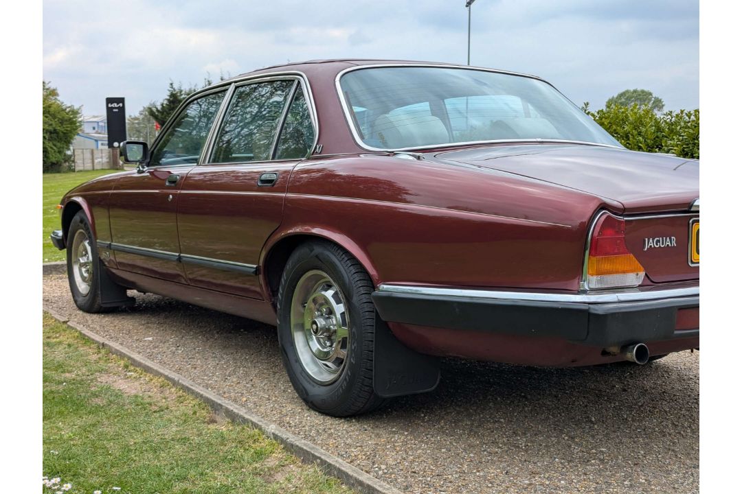 1986 JAGUAR XJ6 3.4 AUTO SERIES III - Image 10 of 30