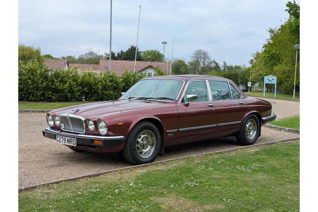 1986 JAGUAR XJ6 3.4 AUTO SERIES III - Image 3 of 30