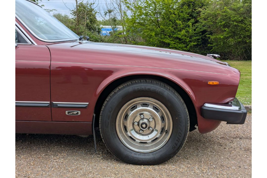 1986 JAGUAR XJ6 3.4 AUTO SERIES III - Image 16 of 30