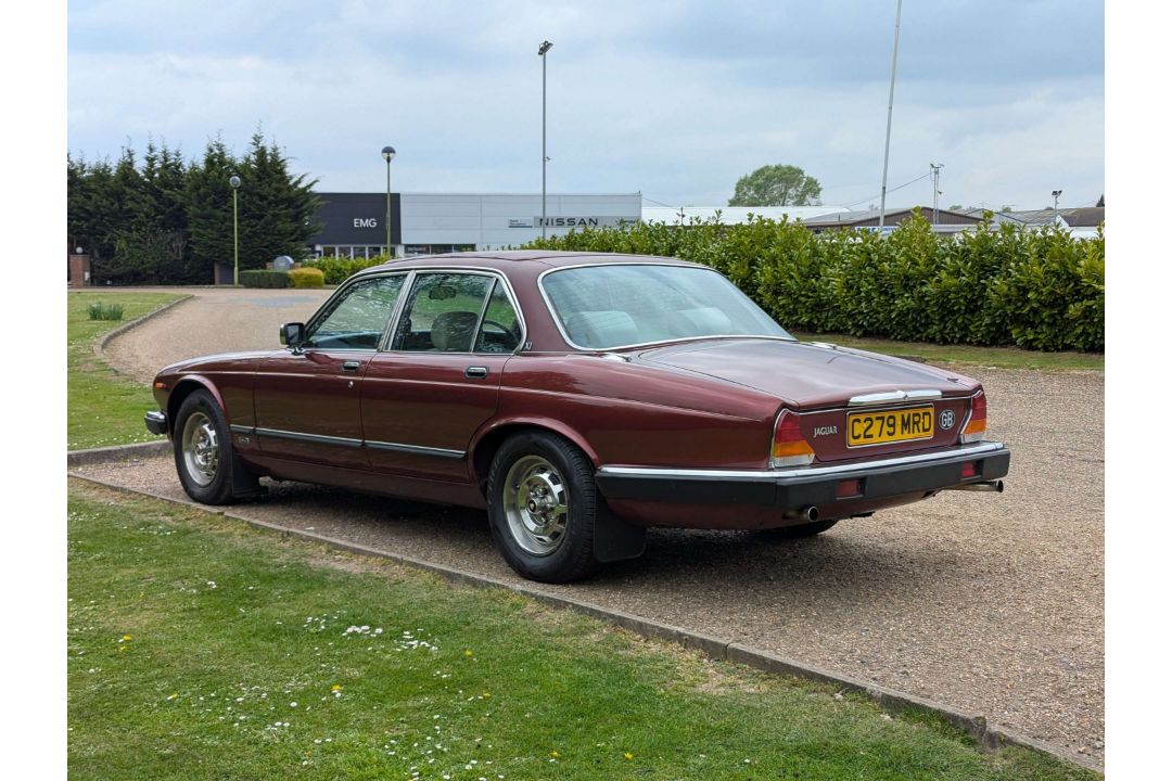 1986 JAGUAR XJ6 3.4 AUTO SERIES III - Image 5 of 30