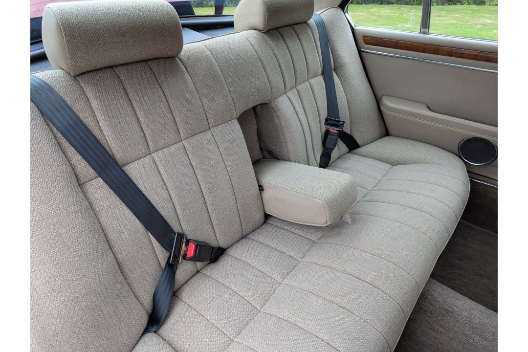 1986 JAGUAR XJ6 3.4 AUTO SERIES III - Image 26 of 30