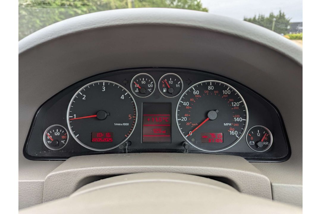 2003 AUDI A6 1.9 TDI SE - Image 22 of 30