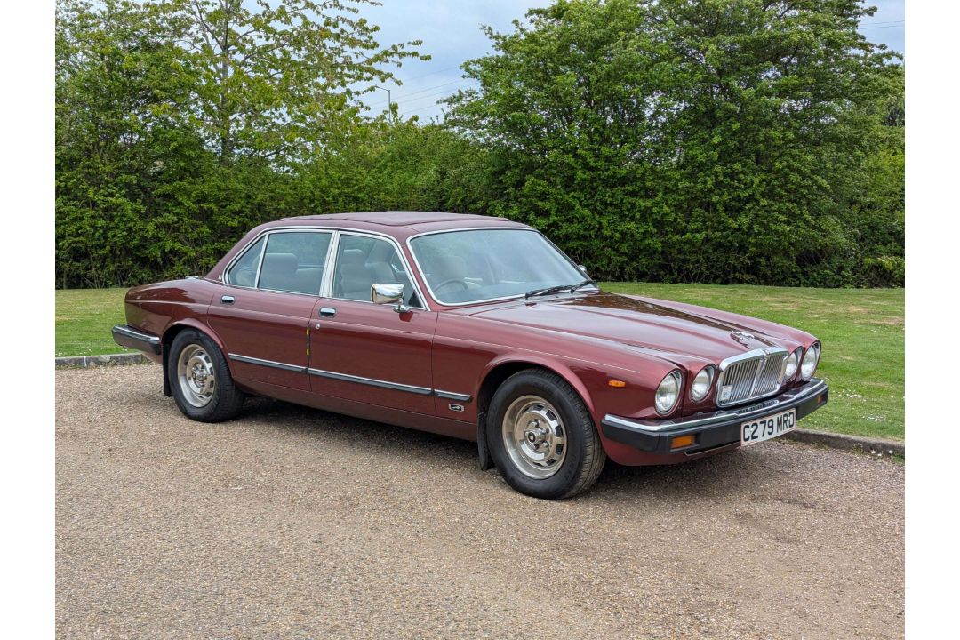 1986 JAGUAR XJ6 3.4 AUTO SERIES III - Image 1 of 30