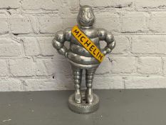 A modern reproduction cast aluminium model,