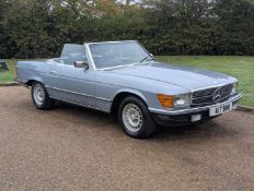 1984 MERCEDES 280 SL AUTO