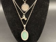 A mixed lot of silver jewellery comprising,