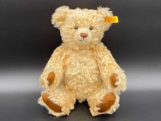 STEIFF, a blonde, jointed mohair teddy bear, 660344