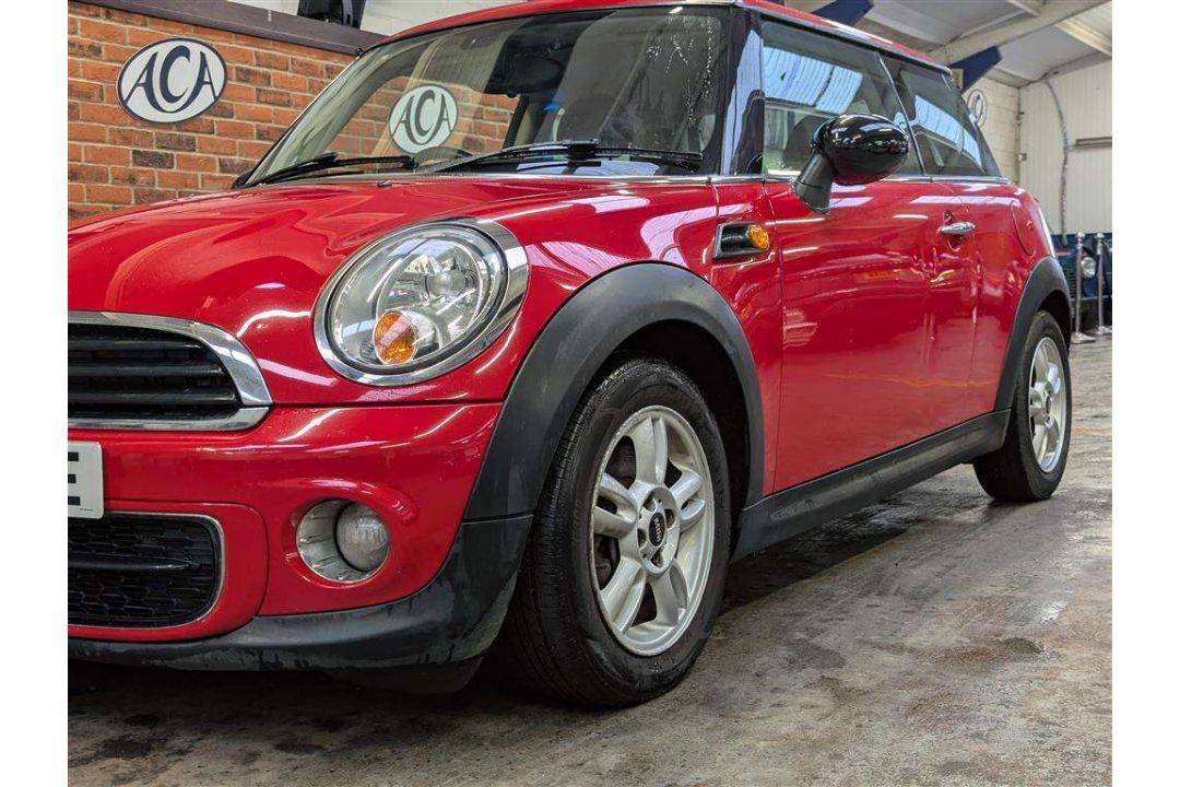 2012 MINI ONE D - Image 13 of 29