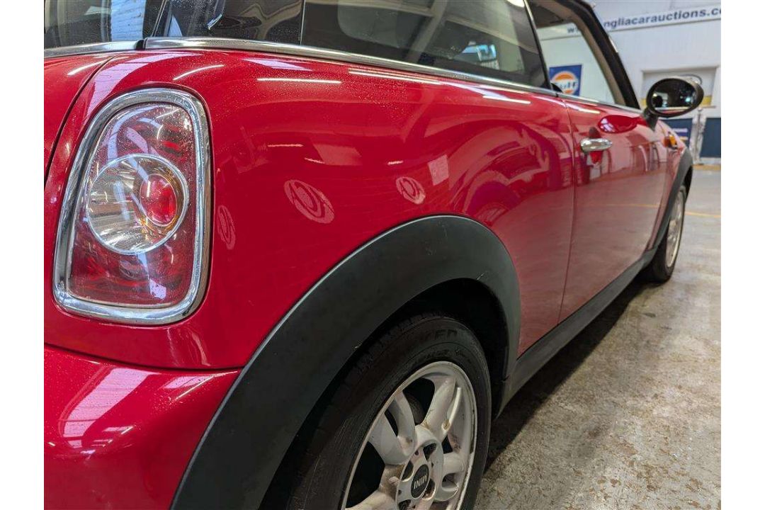 2012 MINI ONE D - Image 22 of 29