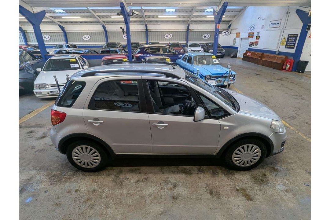 2013 SUZUKI SX4 SZ3 - Image 26 of 29