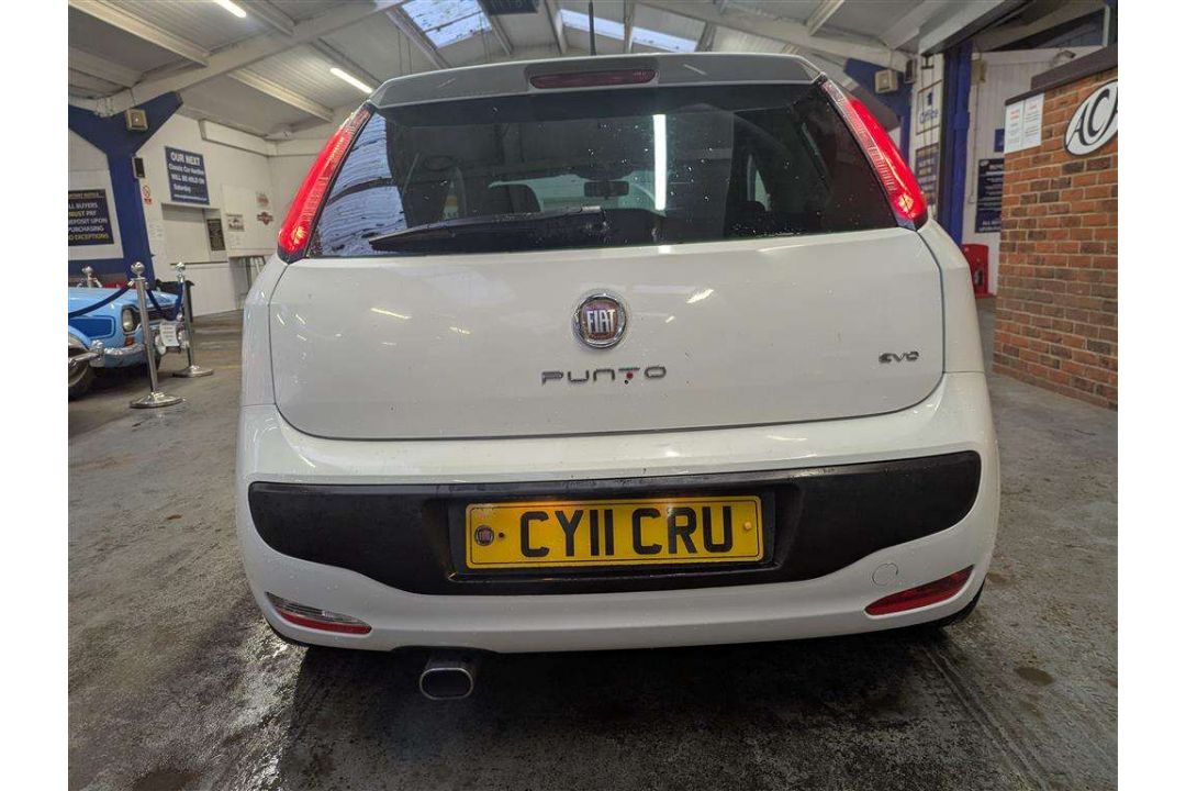 2011 FIAT PUNTO EVO SPORTING MULTIJ - Image 7 of 23